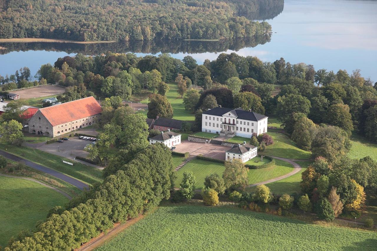 Гостьовий будинок Naeaes Slott Floda  Екстер'єр фото