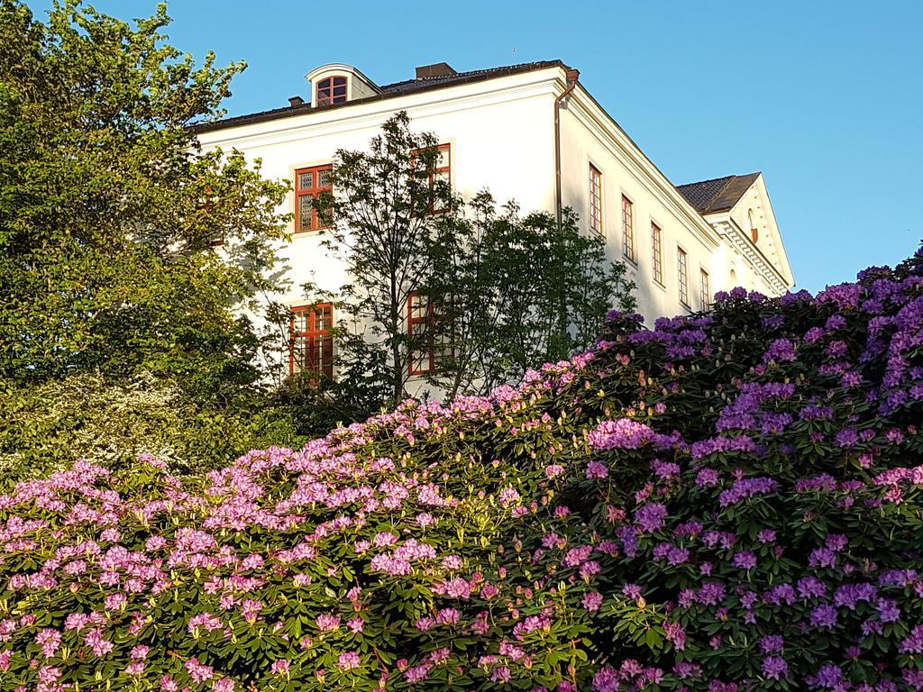 Гостьовий будинок Naeaes Slott Floda  Екстер'єр фото